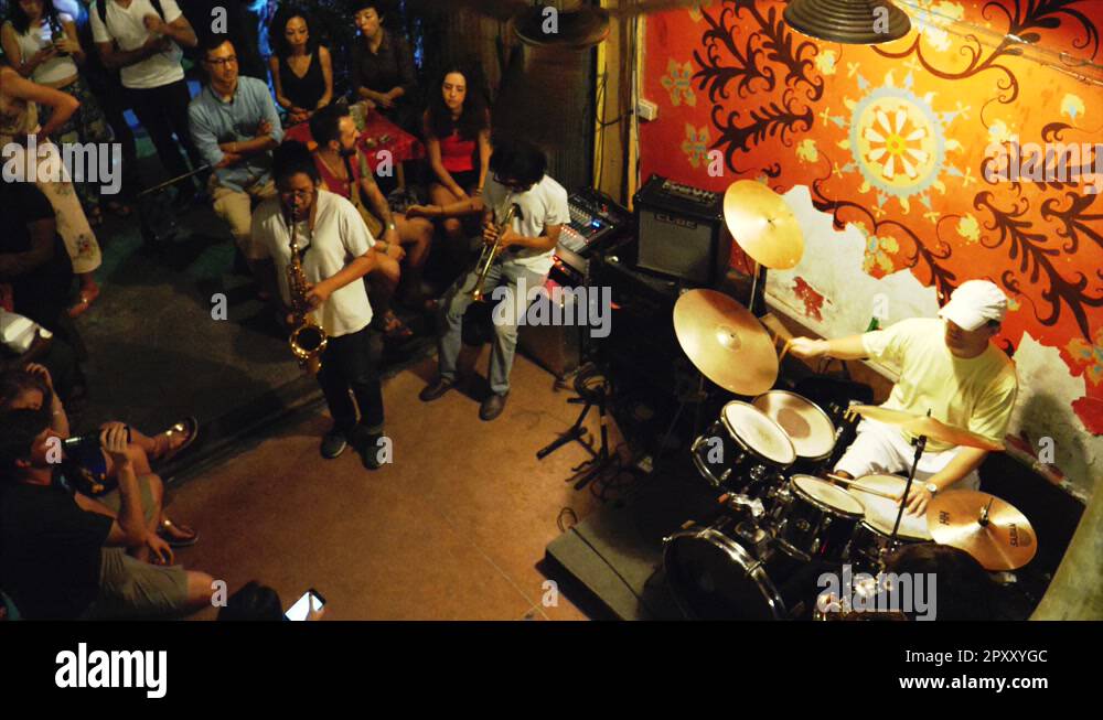 Jazz birds Stock Videos & Footage HD and 4K Video Clips Alamy