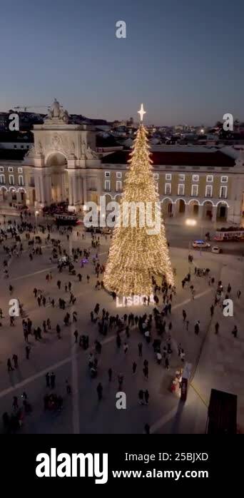 Christmas decorations year round in augsuta