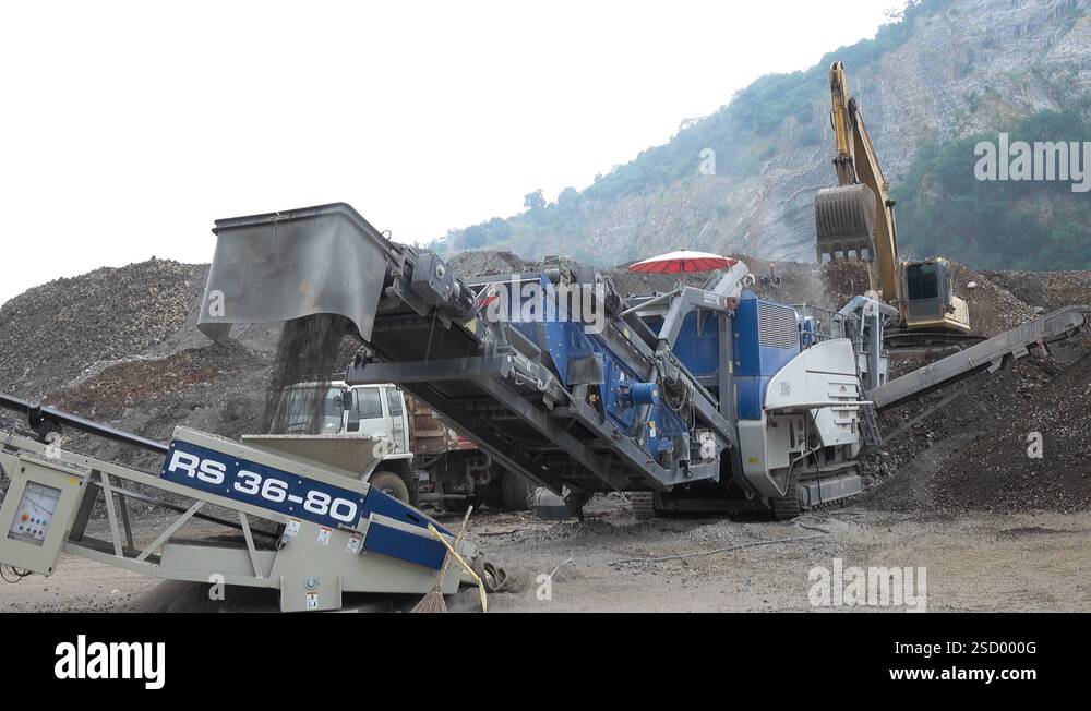Quarry mine industry rock extraction heavy machinery equipment Stock ...