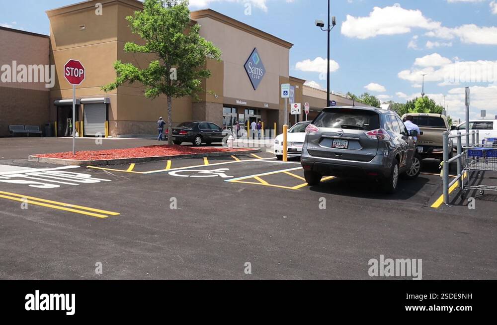 Sam's club retail store exterior entrance people and traffic Steve ...