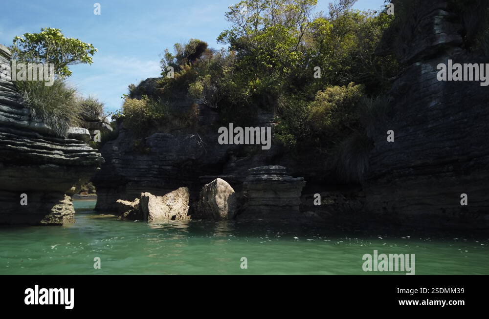 Rock formations know as the Pancake Rocks at the town of Raglan,New ...