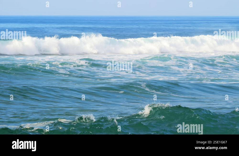 the-view-of-beautiful-waves-in-sagres-southwest-of-portugal-stock