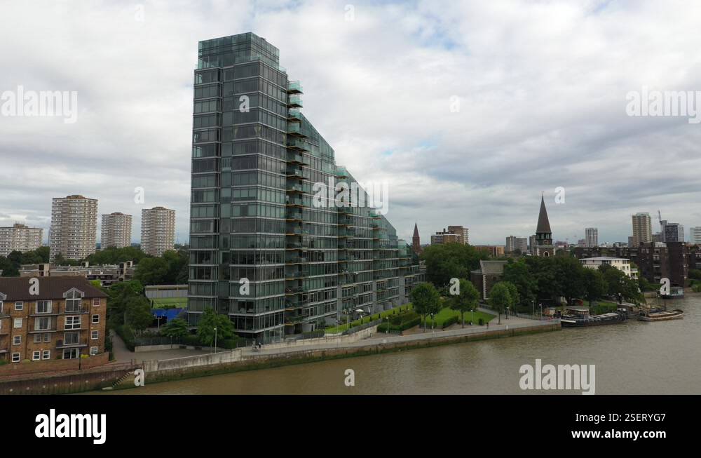 Facade apartment building glass Stock Videos & Footage - HD and 4K ...