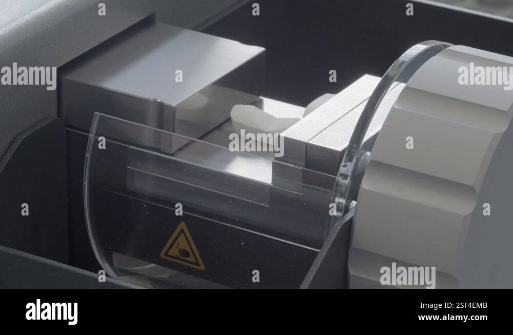Pill Box Assessment.pdf Laboratory pillbox test. The pill is subjected to pressure in a ...