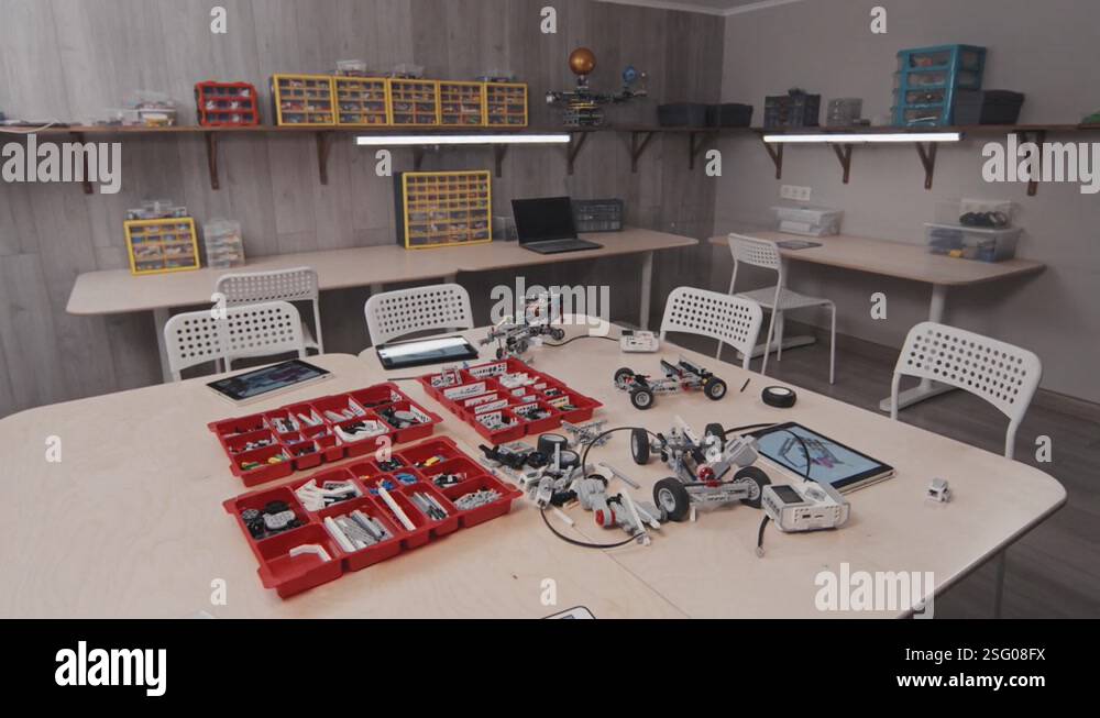 Robotics Classroom Interior Stock Video Footage - Alamy