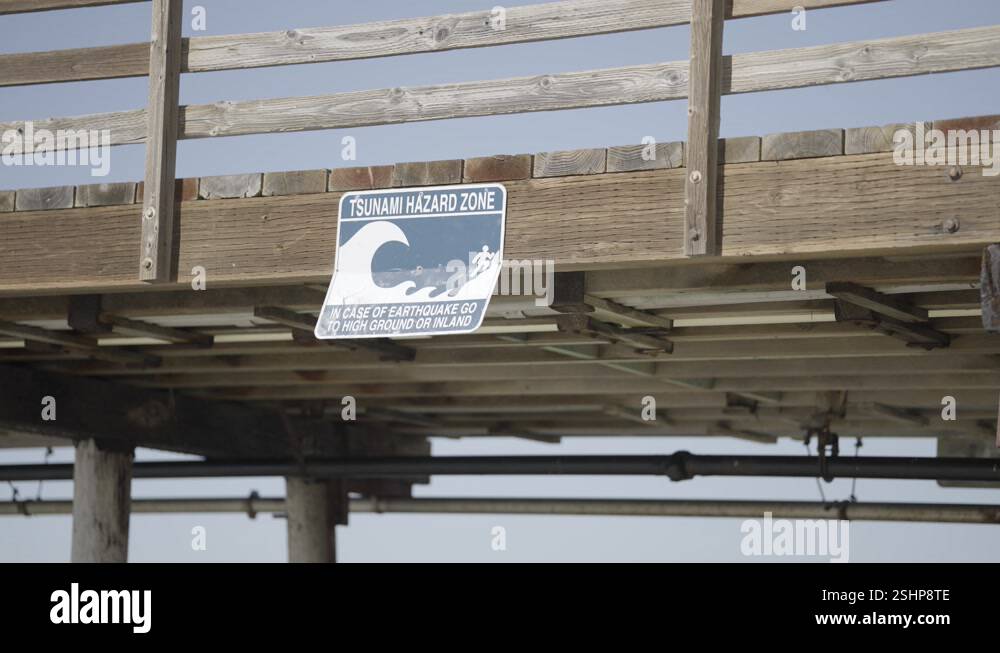 Tsunami hazard zone california