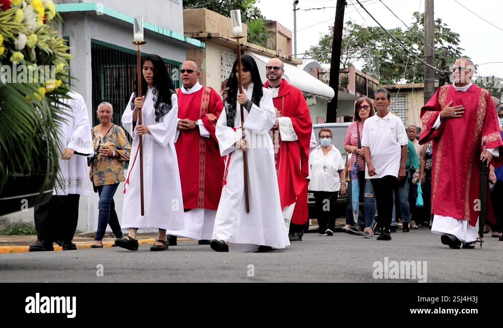 PUERTO RICO - Procession of Good Friday , Vega Baja Catholic Church ...