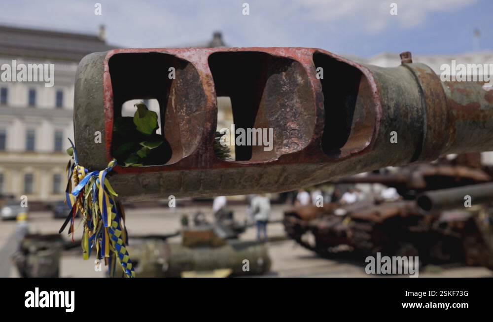 the muzzle of a russian self-propelled howitzer destroyed during the ...