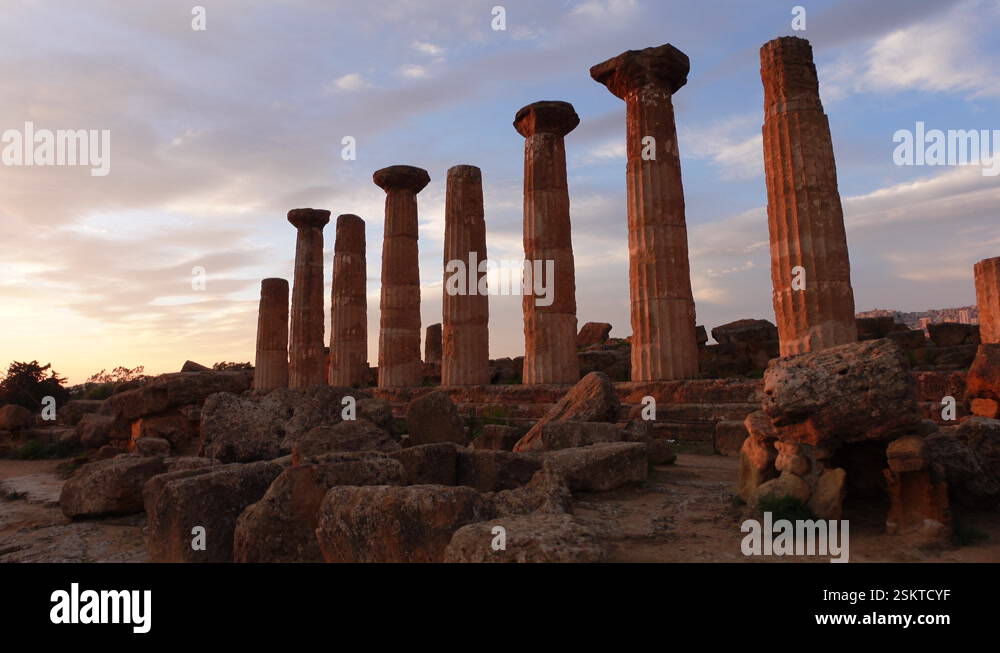 Pillars of temples Stock Videos & Footage - HD and 4K Video Clips - Alamy