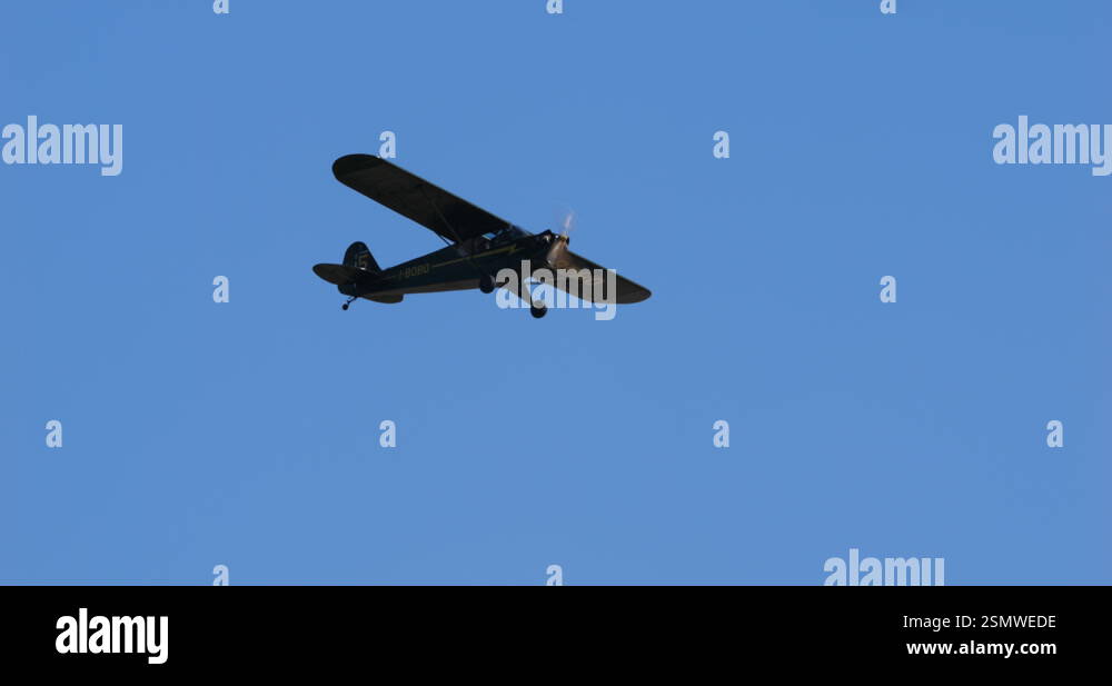 Iconic Silhouette of Piper Cub in Flight Known for STOL Capability ...