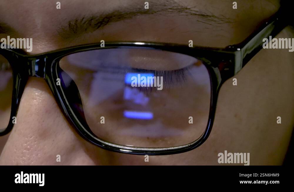 Is Cell Phone Reflection Smartphone Using, Social Media Time on Mobile Phone, Screen Reflection ...