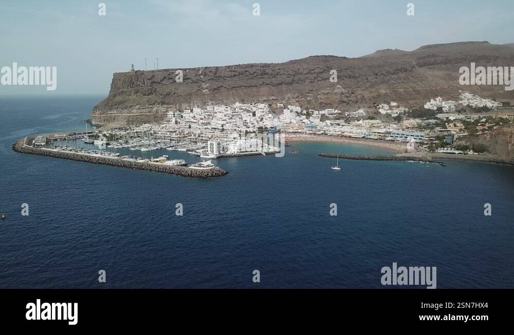 Puerto de Mogán’s iconic port and marina are captured in this ...