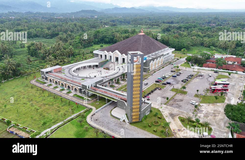 4K aerial view Indonesian mosque of An-Nuur Central Java Grand Mosque ...