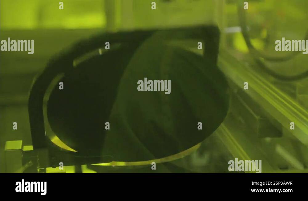 Silicon wafer testing in a Semiconductor manufacturing plant Stock ...