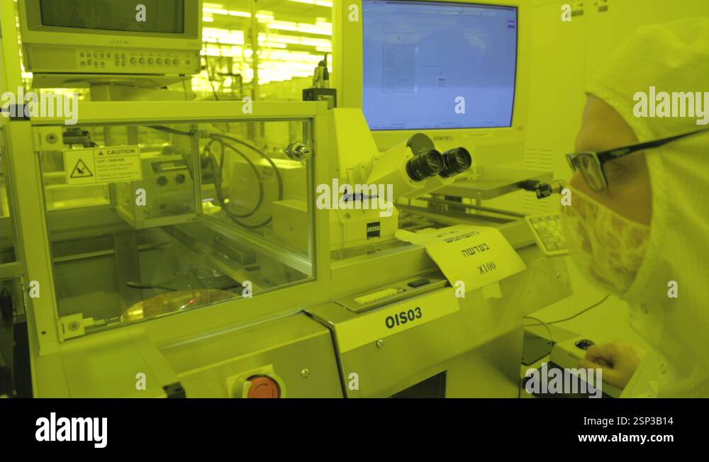 Silicon wafer quality testing in a Semiconductor manufacturing plant ...