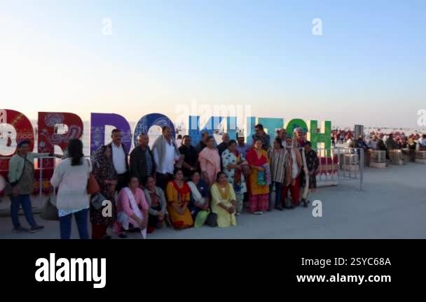 people gatherings at rann utsav artistic dhordo kutch tourist board ...