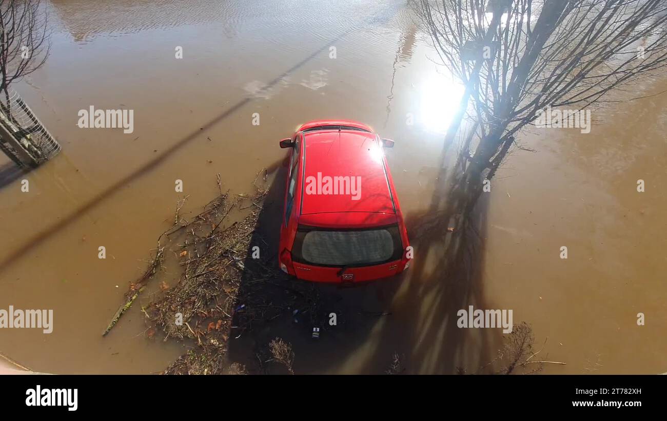 Stranded cars Stock Videos & Footage - HD and 4K Video Clips - Alamy