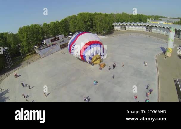 Balloon inflation Stock Videos & Footage - HD and 4K Video Clips - Alamy