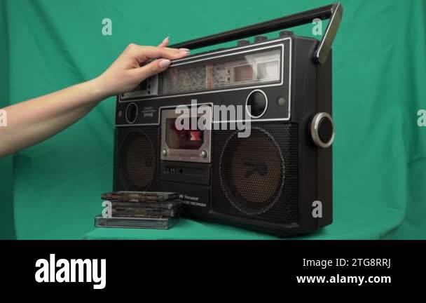 Vector De Lecteur De Cassettes Radio Vintage | Vecteur Premium