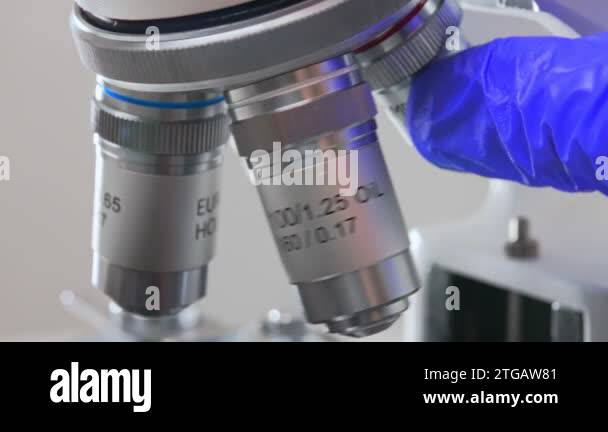Microscopic lens Stock Videos & Footage - HD and 4K Video Clips - Alamy