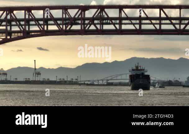 Ship traffic in tokyo Stock Videos & Footage - HD and 4K Video Clips ...