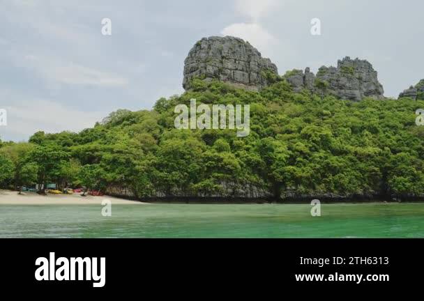 Thai Islands Scenery, Thailand Limestone Karst Landscape at Ang Thong ...