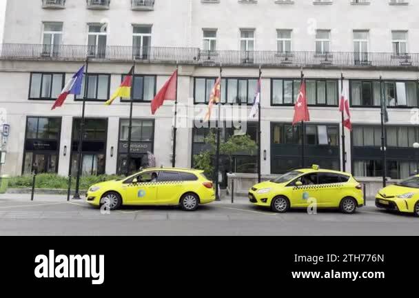 Entrance ritz carlton high Stock Videos & Footage - HD and 4K Video ...