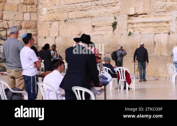 Second Jewish Temple Stock Videos Footage Hd And 4k Video Clips Alamy