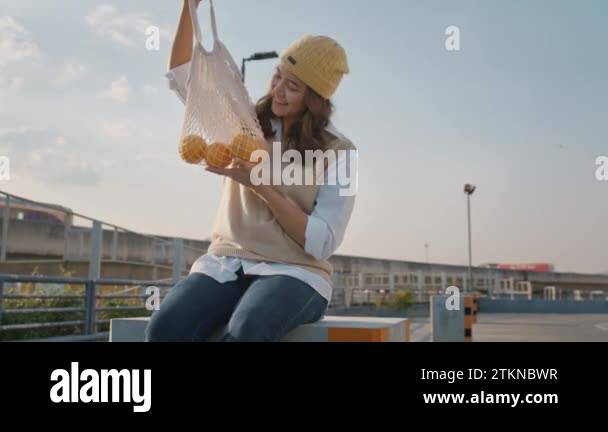 Zero-Waste Disposable Camera - Minky Mink