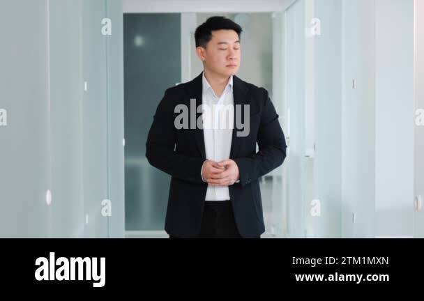 Worker banker Stock Videos & Footage - HD and 4K Video Clips - Alamy