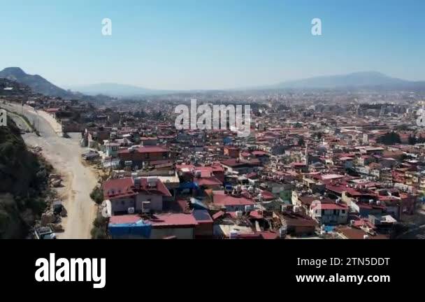 7 8 magnitude earthquake live footage