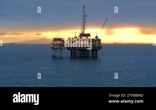 Oil and gas industry offshore drilling Stock Videos & Footage - HD and ...