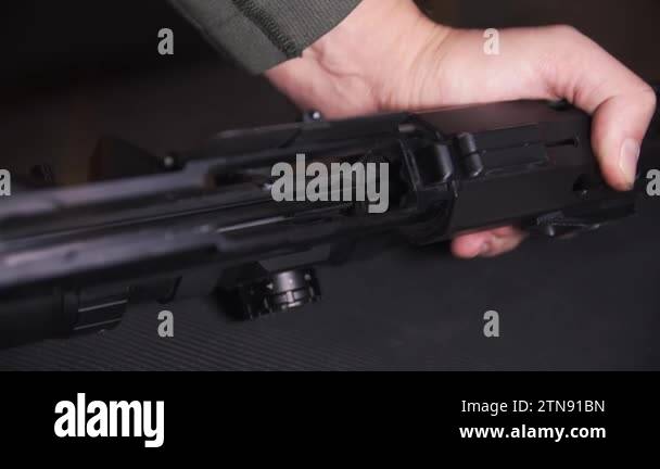 AR-15 complete disassembly and cleaning, bolt, barrel. High quality ...