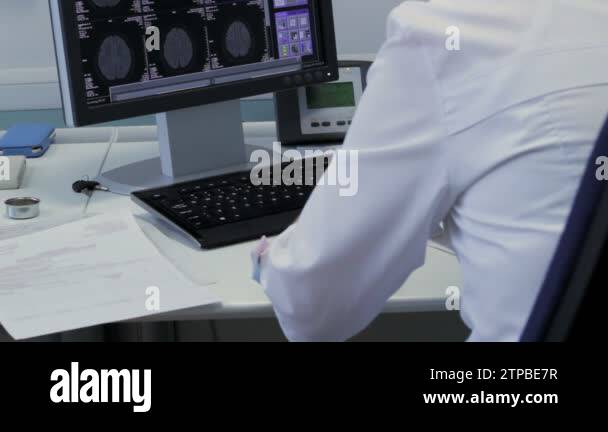 Imaging lab Stock Videos & Footage - HD and 4K Video Clips - Alamy