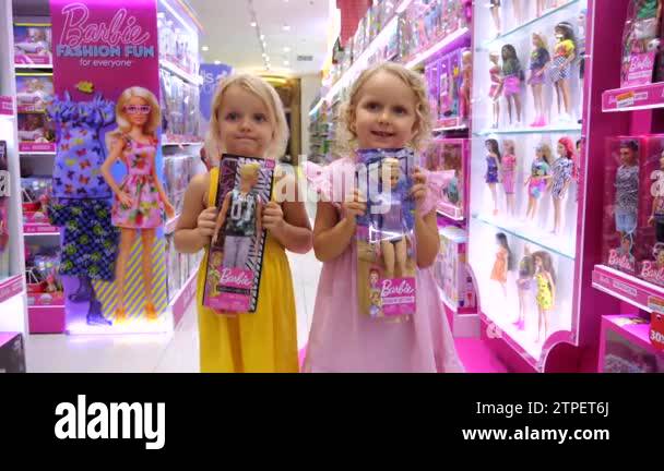 Barbie toy girls Stock Videos & Footage - HD and 4K Video Clips - Alamy