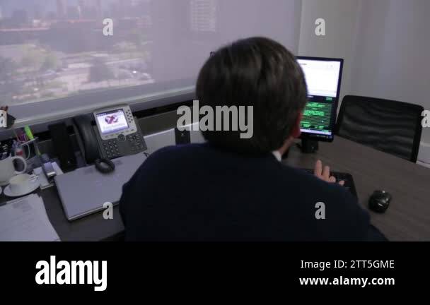 Worker and computer Stock Videos & Footage - HD and 4K Video Clips - Alamy