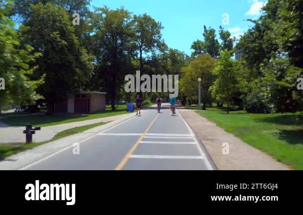 Biking the lakefront Stock Videos - Biking On Lakefront Trail Chicago Il 2tt6gj4 