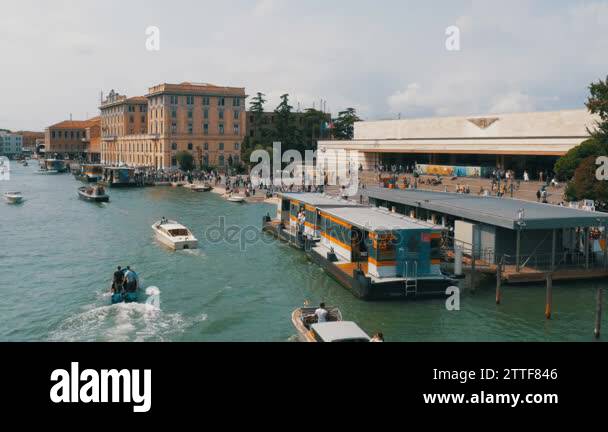 Canal tour routes Stock Videos & Footage - HD and 4K Video Clips - Alamy