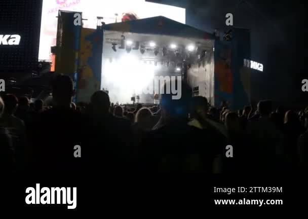 Camera flashes crowd Stock Videos & Footage - HD and 4K Video Clips - Alamy
