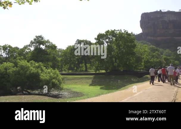 Visitors to temples Stock Videos & Footage - HD and 4K Video Clips - Alamy