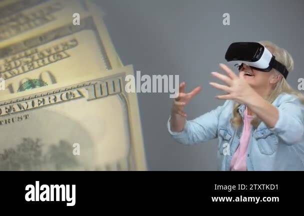 Vr banking Stock Videos & Footage - HD and 4K Video Clips - Alamy