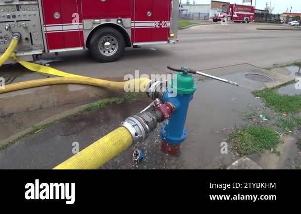 Plugged Hydrant Hydrant plug Stock Videos & Footage - HD and 4K Video Clips - Alamy