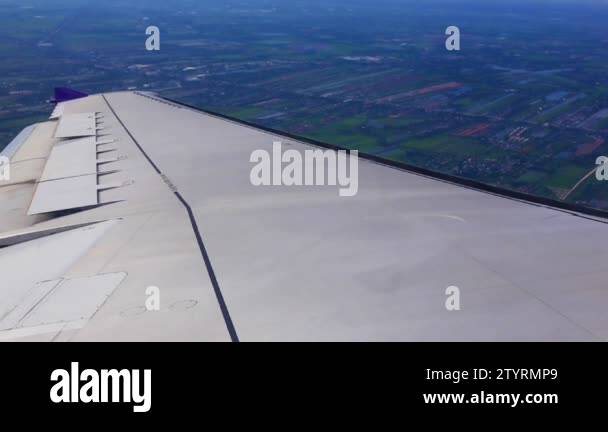 Airplane wing flying high Stock Videos & Footage - HD and 4K Video ...