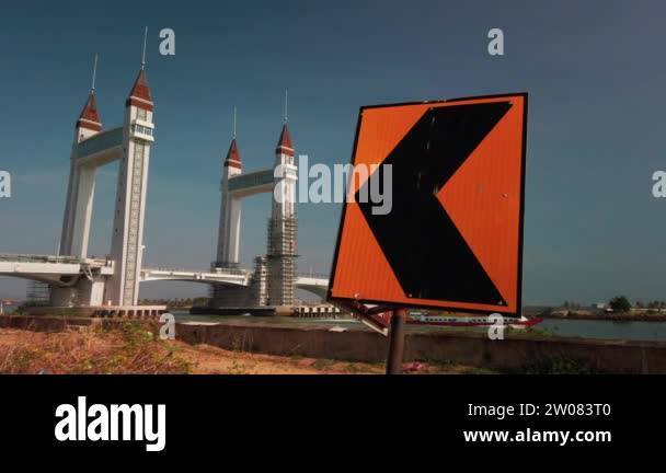Drawbridge road sign on Stock Videos & Footage - HD and 4K Video Clips ...