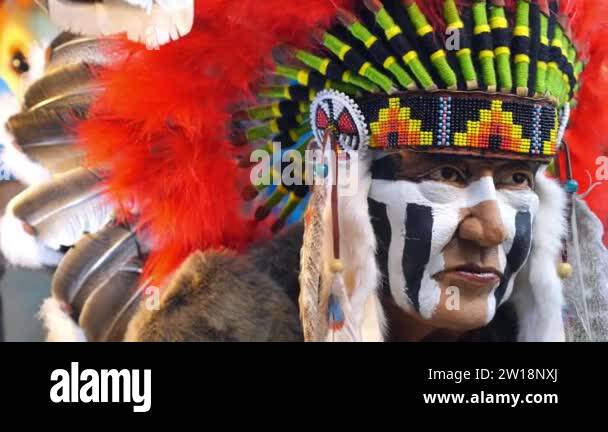 Native american war bonnet Stock Videos & Footage - HD and 4K Video ...