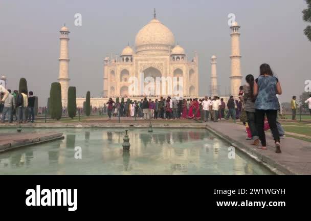 Agra india mughal emperor shah jahan wife mumtaz mahal Stock Videos ...