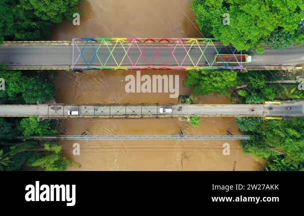 Side By Side Bridges Stock Videos Footage Hd And 4k Video Clips Alamy