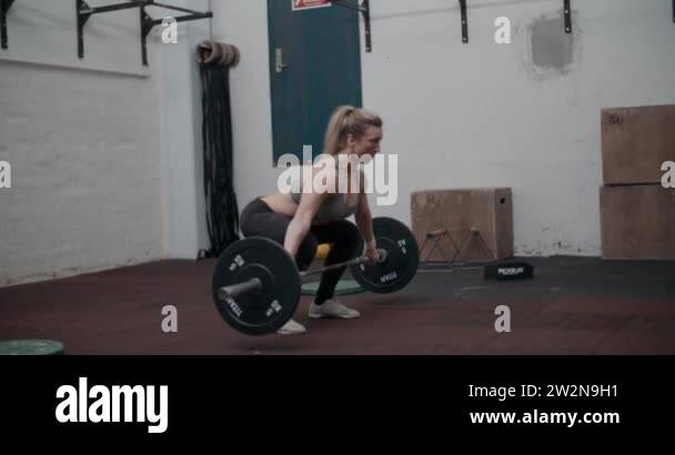 woman-weight-lifter-stock-videos-footage-hd-and-4k-video-clips-alamy