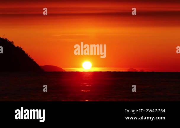 Sun rising behind line Stock Videos & Footage - HD and 4K Video Clips ...
