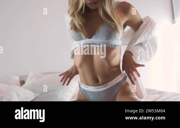 Onlayn porno uyatchan gozallikni vasvasaga soldi